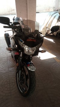 Black Honda CBR 250R
