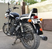 Black Royal Enfield Thunderbird TwinSpark 350