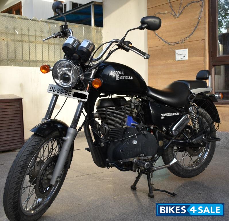 Black Royal Enfield Thunderbird TwinSpark 350 Black Royal Enfield Thunderbird TwinSpark 350