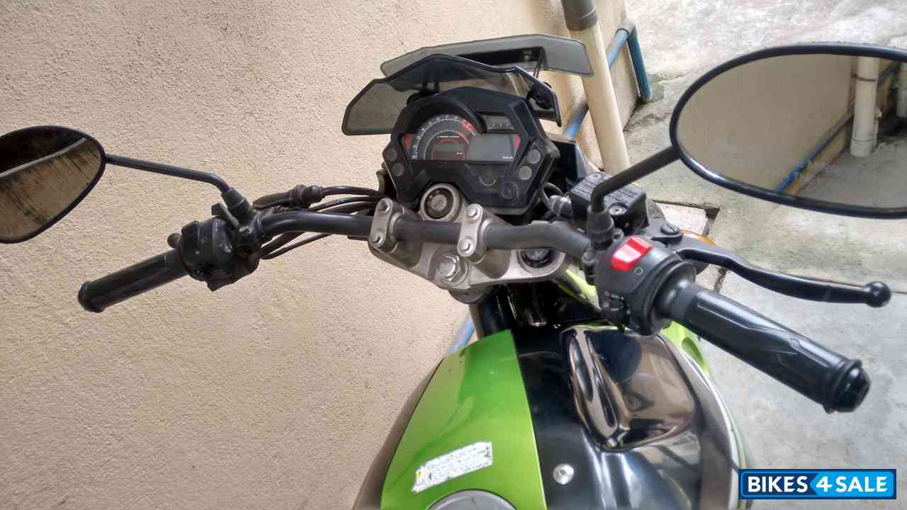Green Yamaha FZ-S