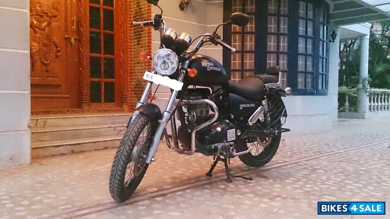 Stone Black Royal Enfield Thunderbird 500