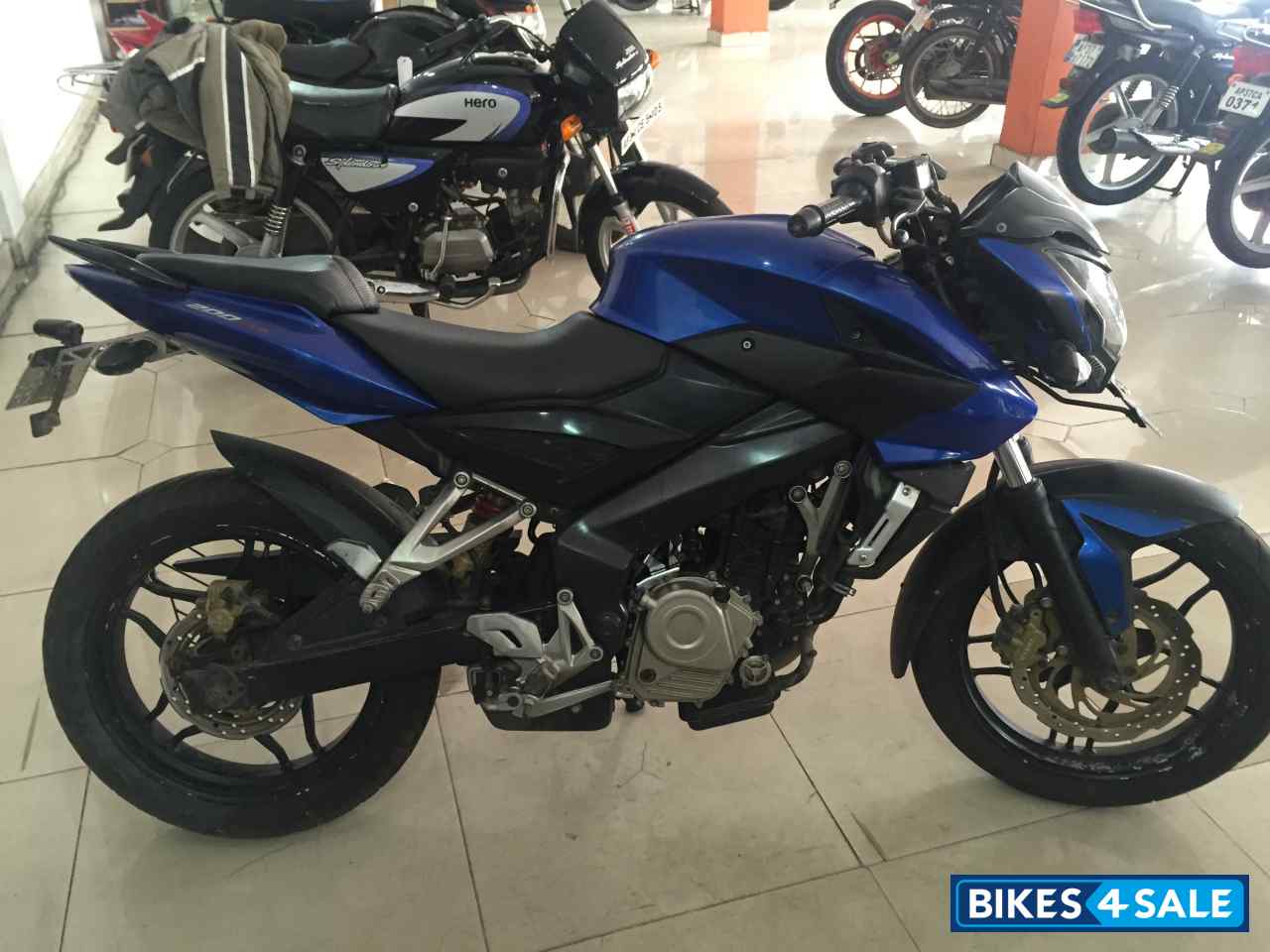 Blue Bajaj Pulsar 200 NS