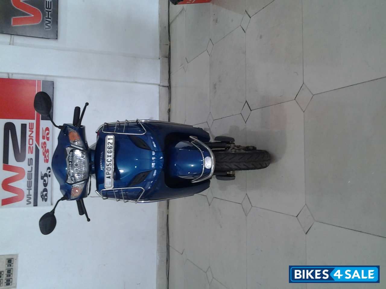 Blue Honda Activa 3G