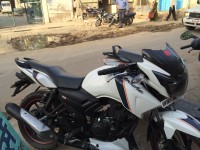 White TVS Apache RTR 160