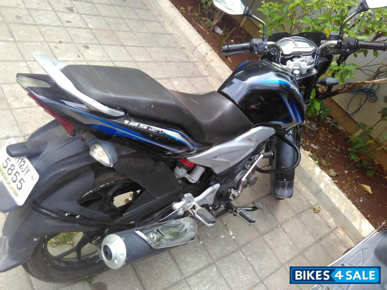 Balck Blue Bajaj Discover 125 ST Balck Blue Bajaj Discover 125 ST