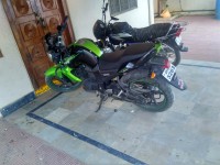 Green And Black Yamaha FZ-S