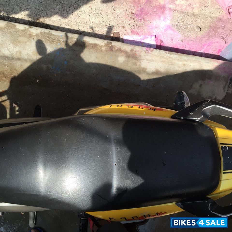 Yellow TVS Apache RTR 160