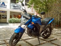 Blue Suzuki Gixxer 150