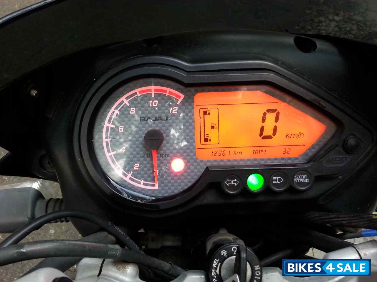 Black Bajaj Pulsar 150 DTSi Black Bajaj Pulsar 150 DTSi