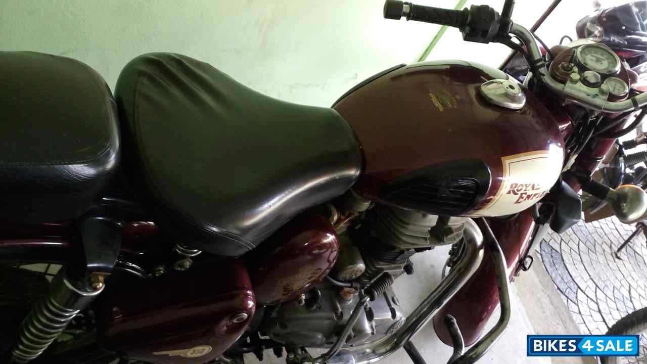 Maroon Royal Enfield Classic 350