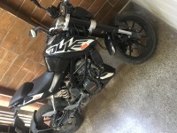 Black KTM Duke 200