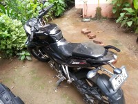 Black Bajaj Pulsar 200 NS