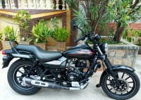 Black Bajaj Avenger Street 220
