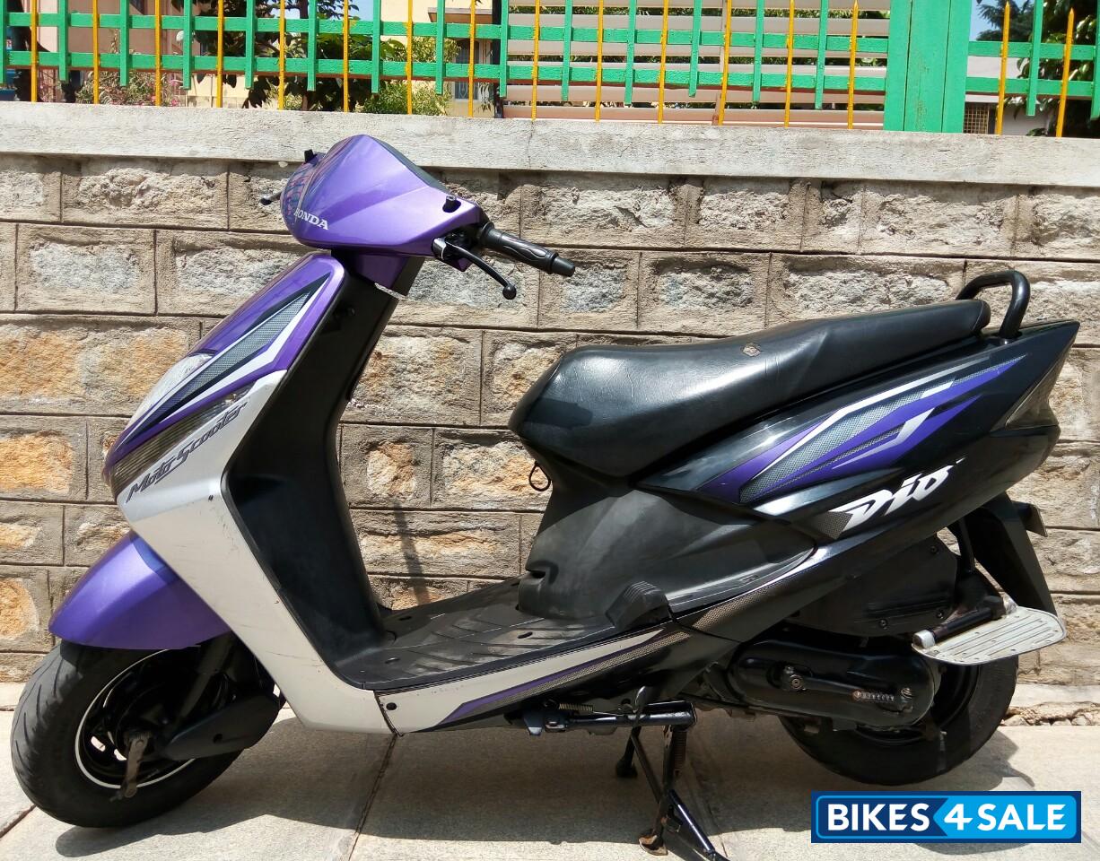 Blue Honda Dio