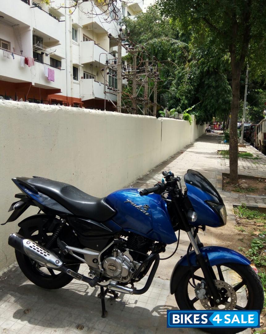 Blue Bajaj Pulsar 150 DTSi