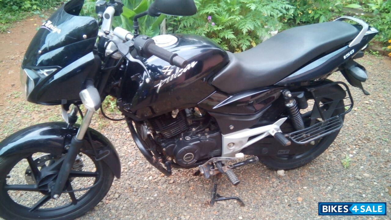 Black Bajaj Pulsar 150 DTSi