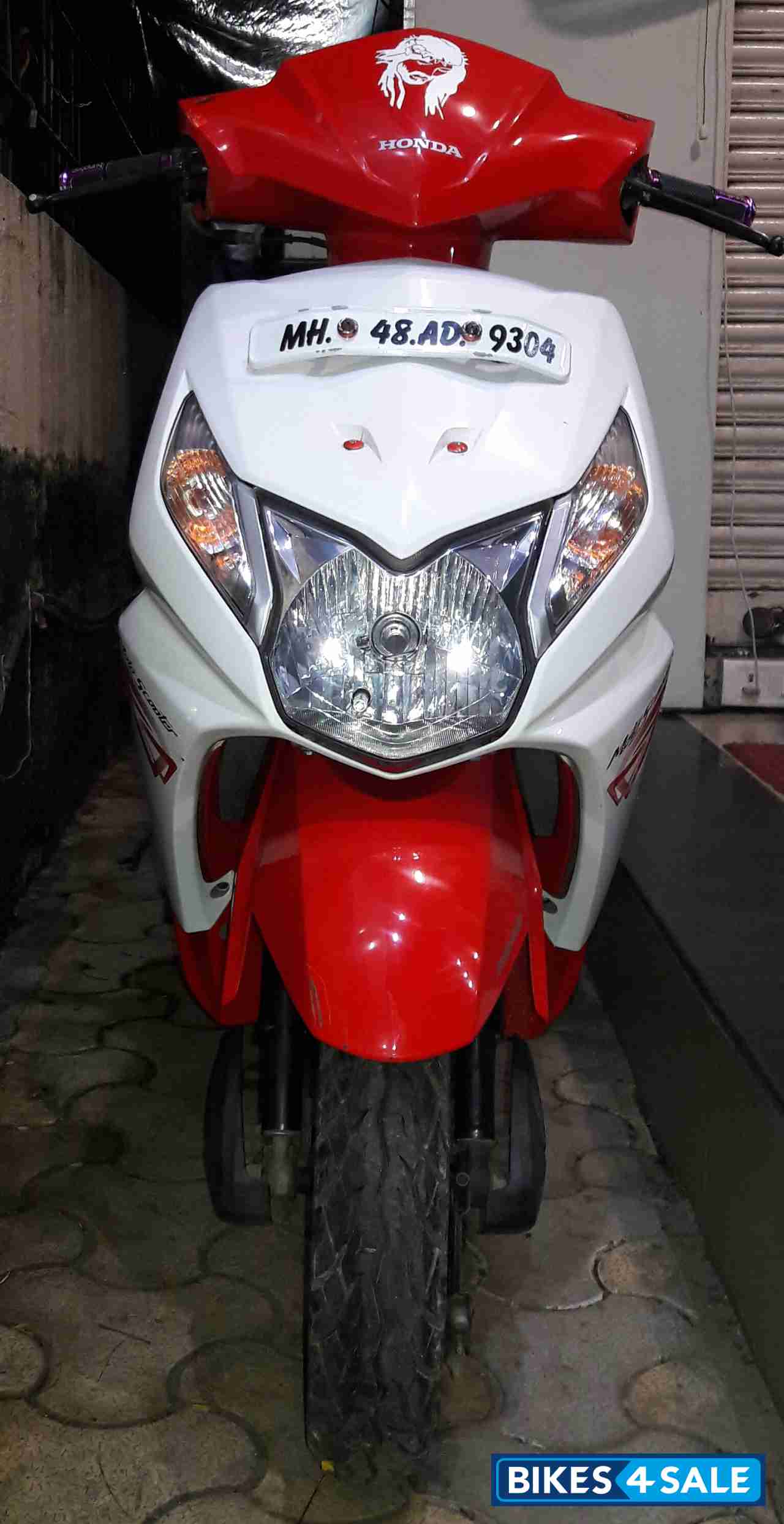 Red White Honda Dio