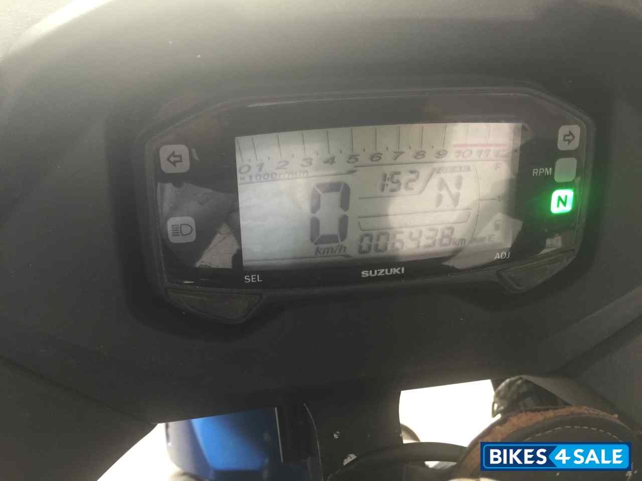 Blue Suzuki Gixxer SF