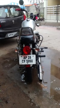 Silver Royal Enfield Thunderbird TwinSpark 350