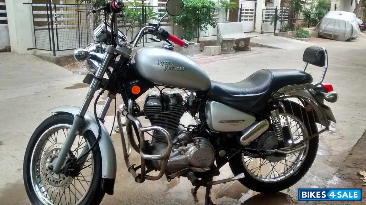 Silver Royal Enfield Thunderbird TwinSpark 350