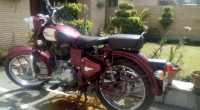 Maroon Royal Enfield Classic 500