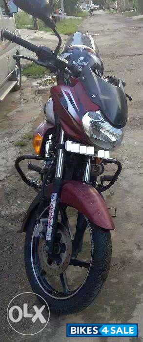 Red Bajaj Discover DTSi 135