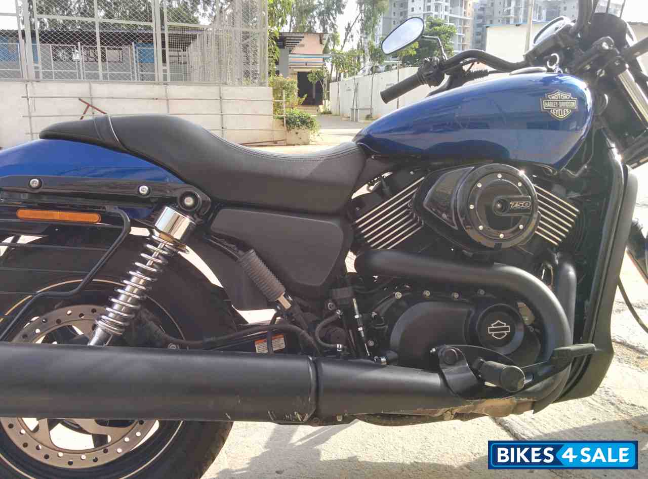 Blue Harley Davidson Street 750 Blue Harley Davidson Street 750