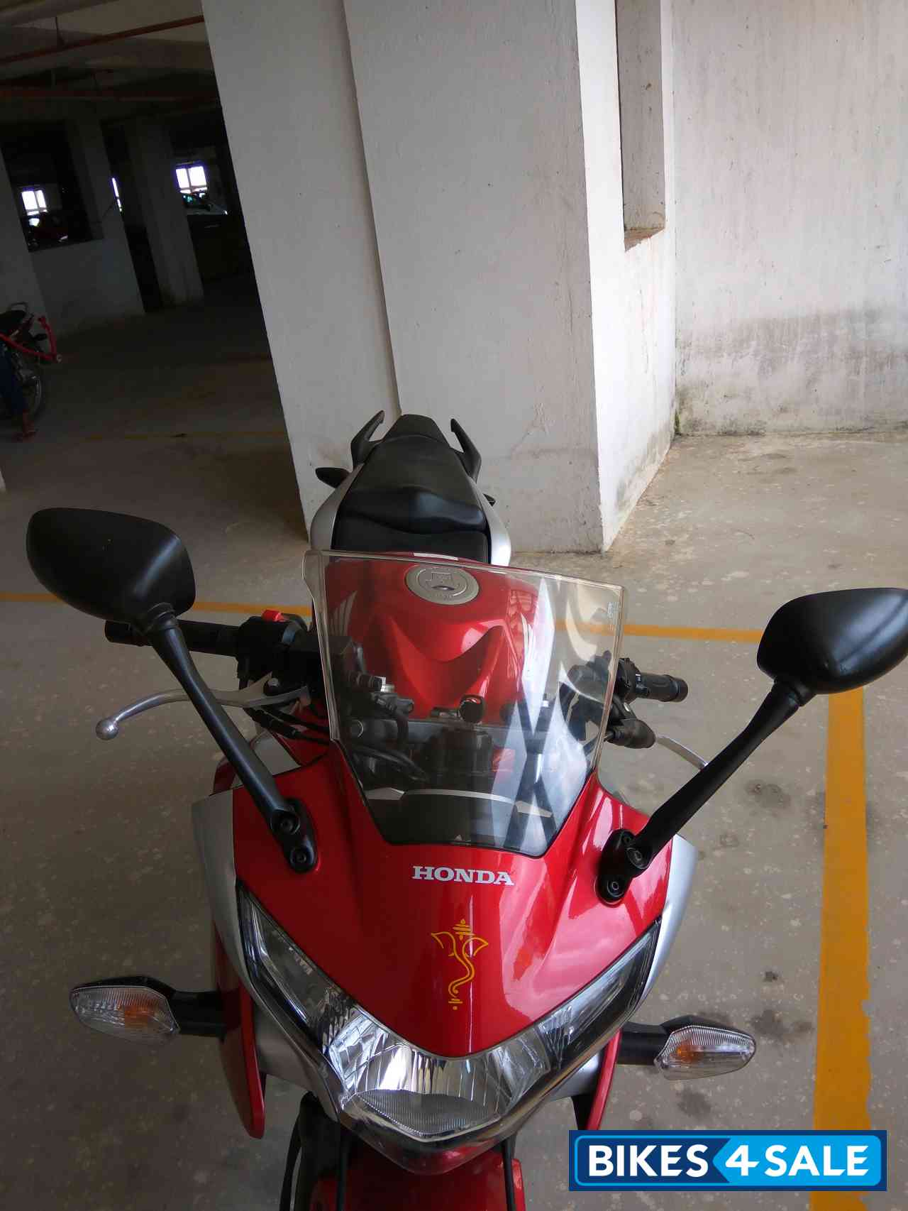 Red Honda CBR 250R