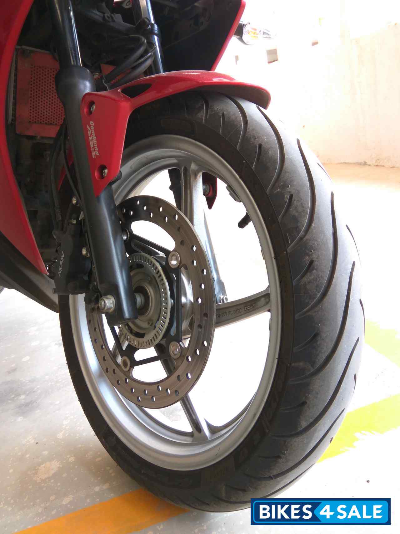 Red Honda CBR 250R