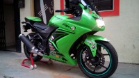Green Kawasaki Ninja 250R