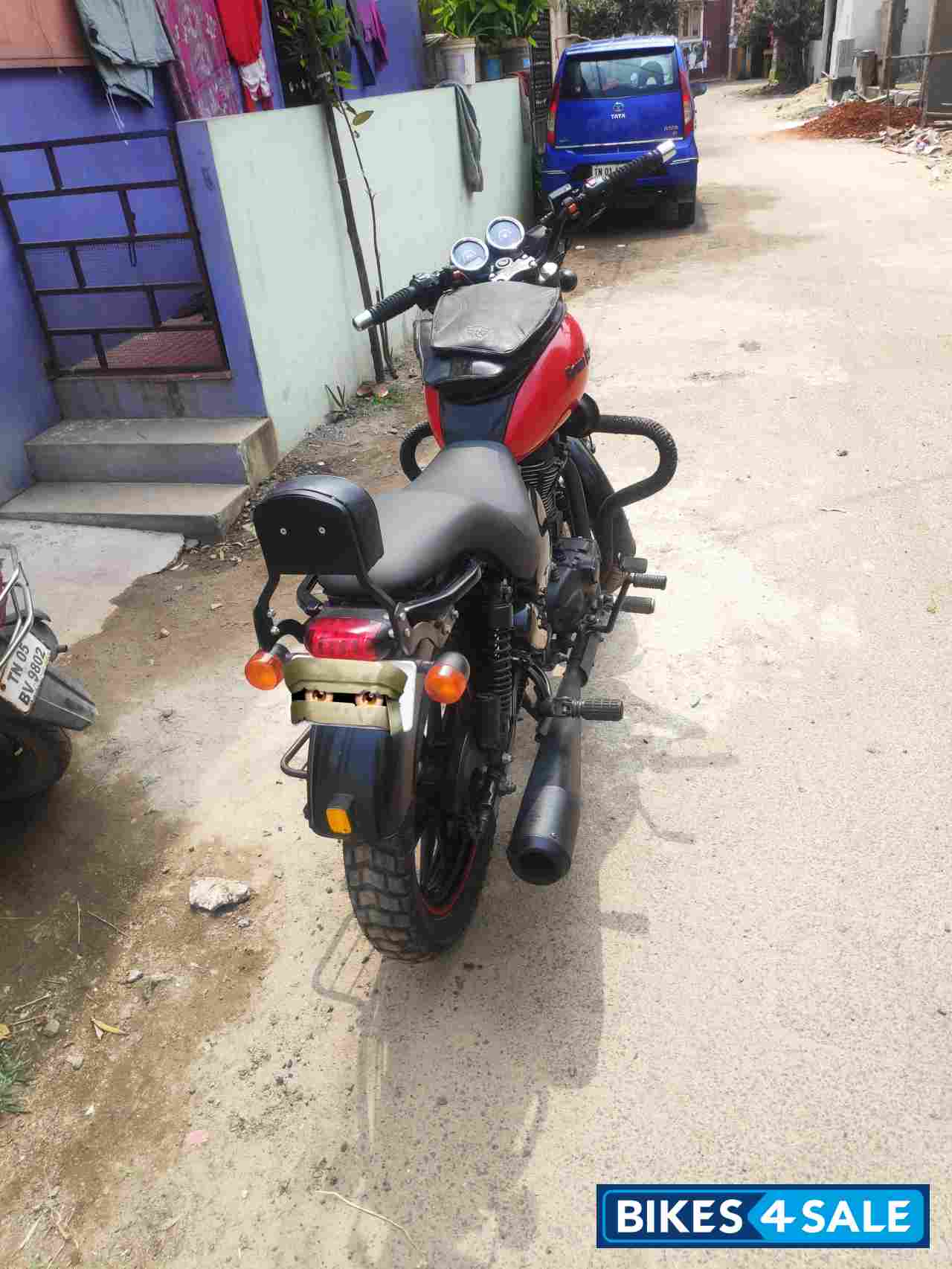 Red Royal Enfield Thunderbird X 350