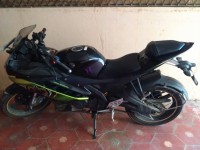 Black And Green Yamaha YZF R15