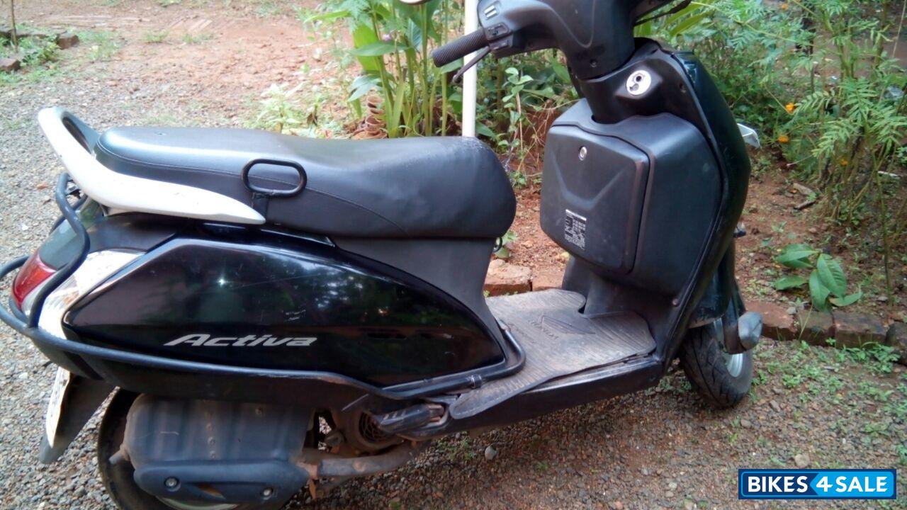 Black Honda Activa