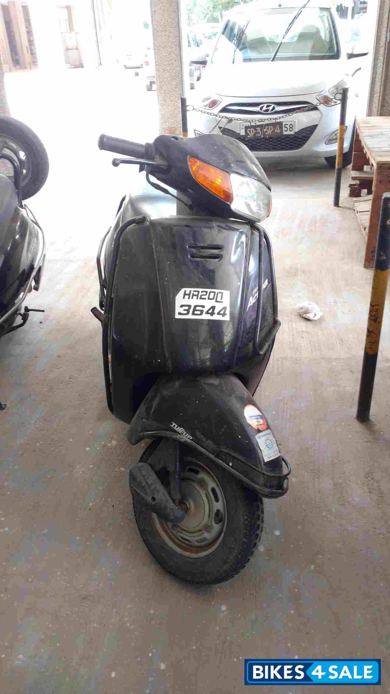 Black Honda Activa