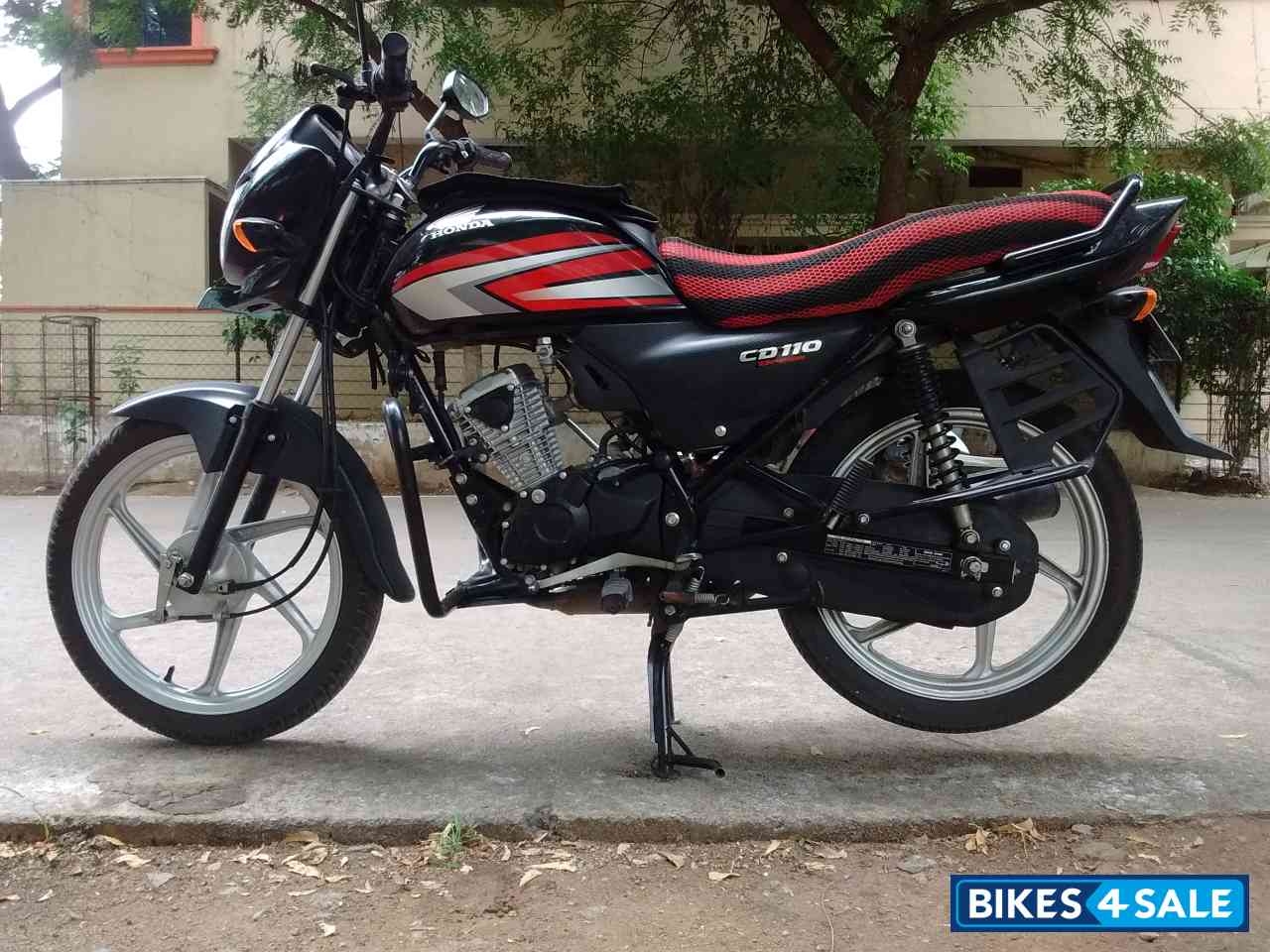 Black Honda CD 110 Dream