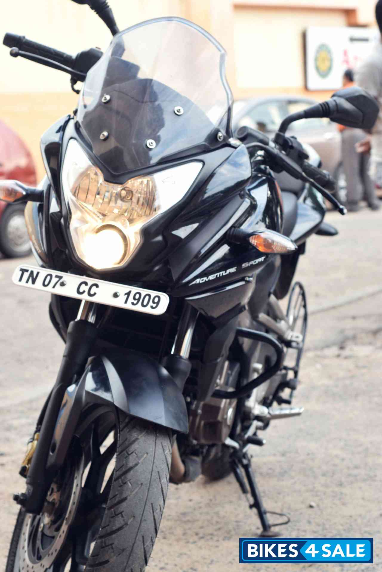 Black Bajaj Pulsar AS 200