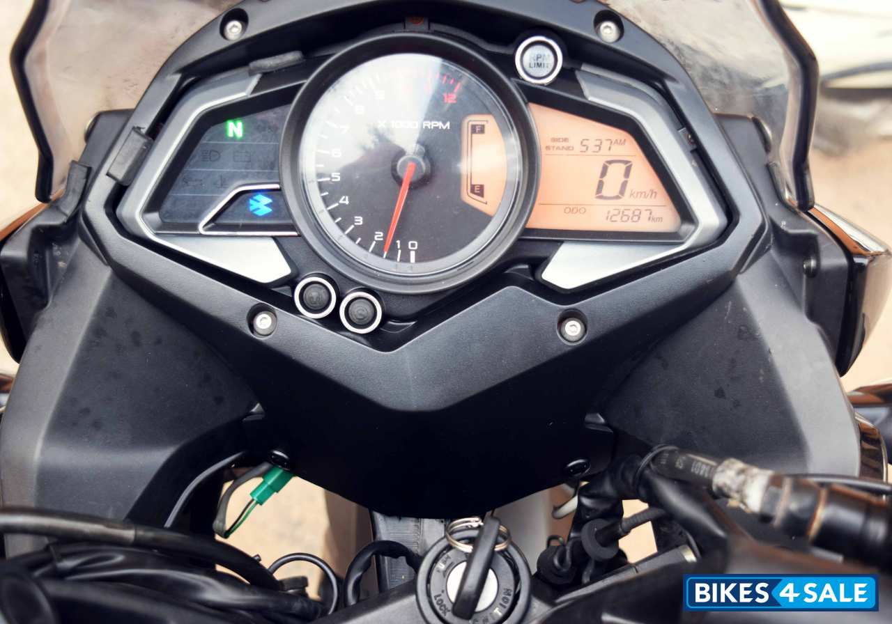 Black Bajaj Pulsar AS 200