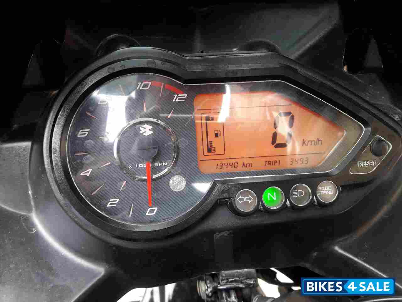 Black Bajaj Pulsar 220 DTSFi