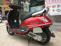 Red Suzuki Access 125