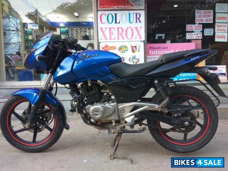 Blue Bajaj Pulsar 180 DTSi Blue Bajaj Pulsar 180 DTSi