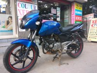 Blue Bajaj Pulsar 180 DTSi