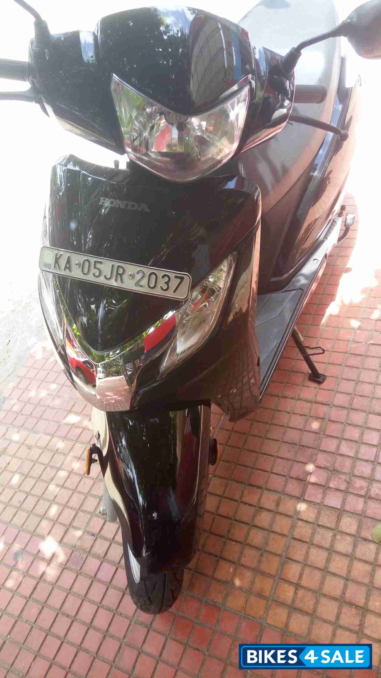 Black Honda Activa 125