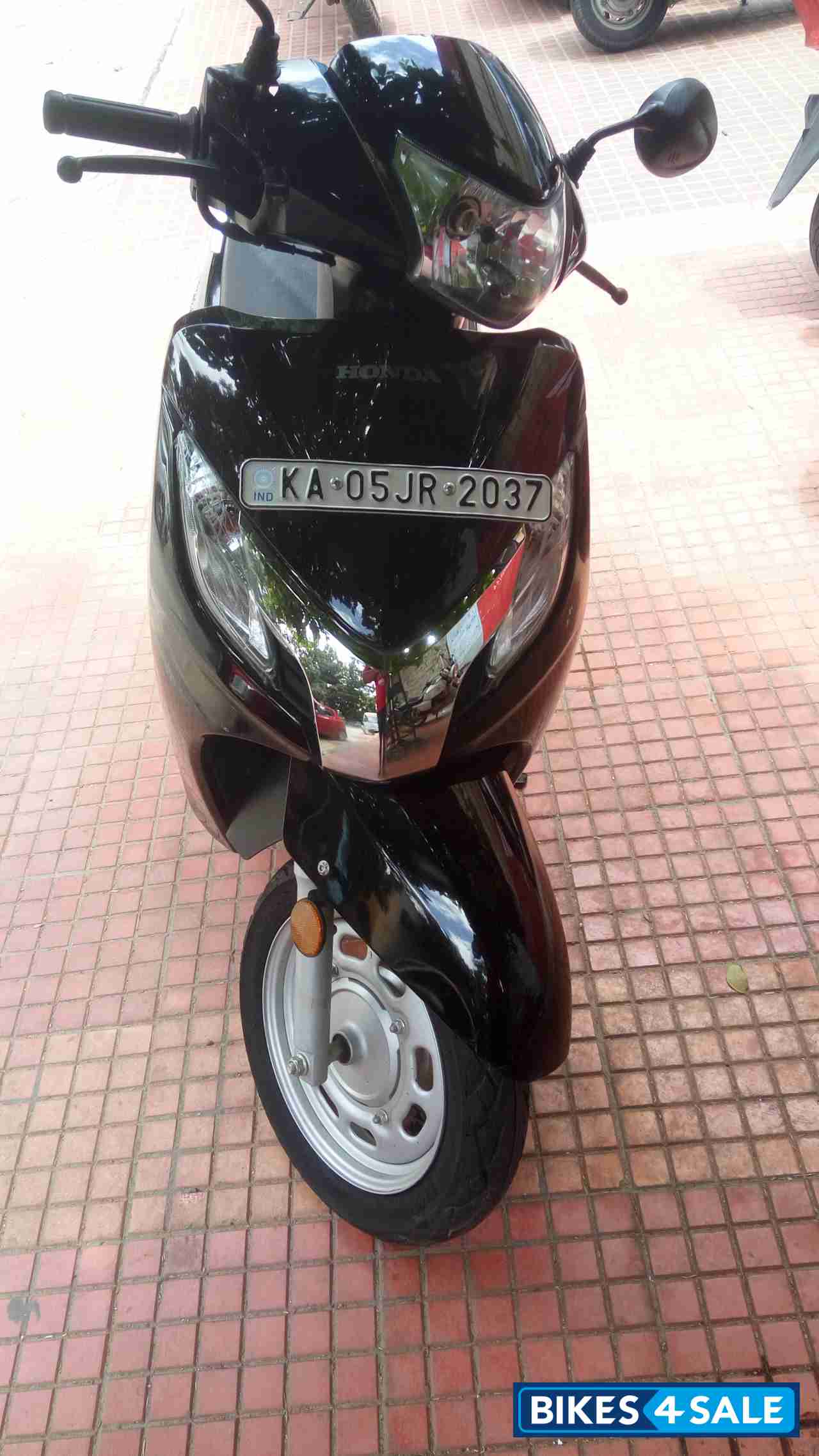 Black Honda Activa 125