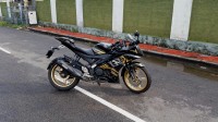 Black And Gold Yamaha YZF R15 V2