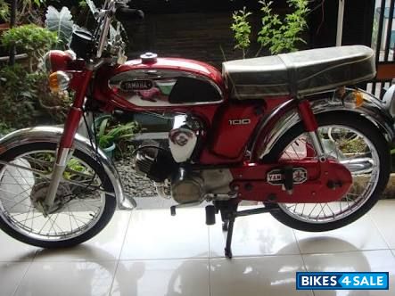 Red Yamaha Yamaha L2G 100 cc 2 Stroke Red Yamaha Yamaha L2G 100 cc 2 Stroke