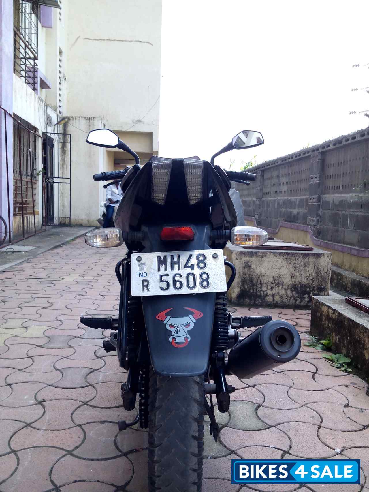 Black Bajaj Pulsar 180 DTSi