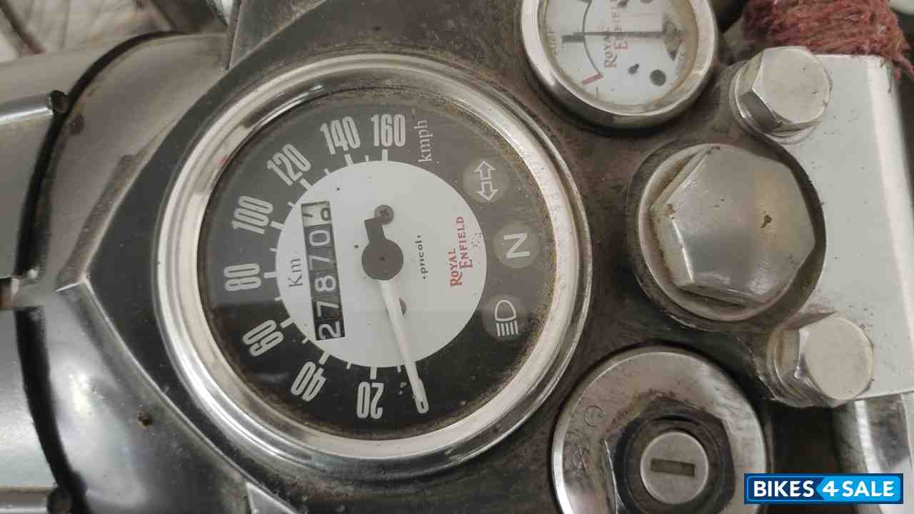 Black Royal Enfield Classic 350 Black Royal Enfield Classic 350