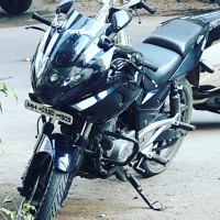 Black Bajaj Pulsar 220 DTSFi