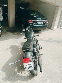 Dull Black Royal Enfield Bullet Standard 350