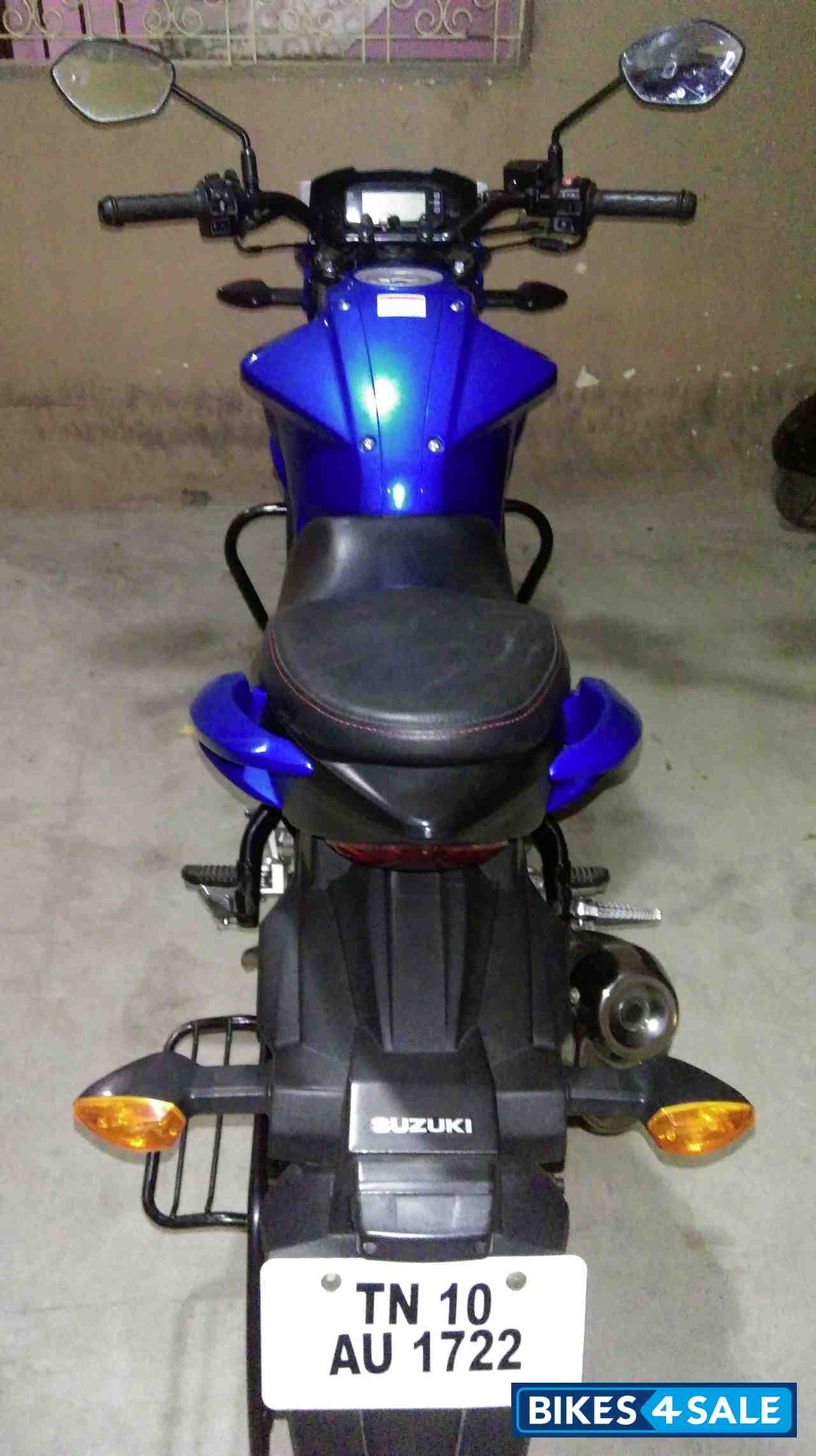 Blue Suzuki Gixxer 150